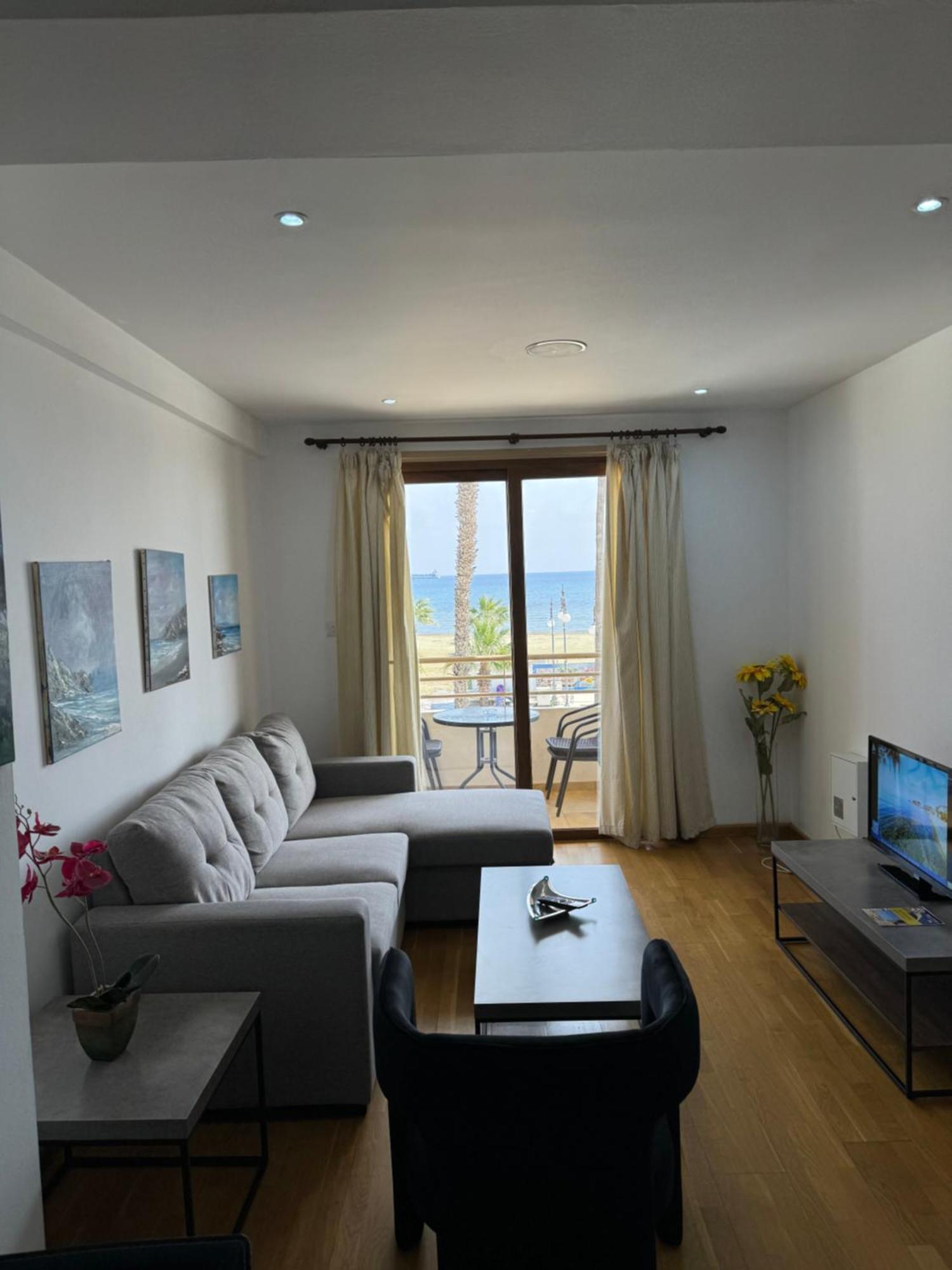 Ithaki Phinikoudes Apartment No. 102 Larnaca Exteriér fotografie